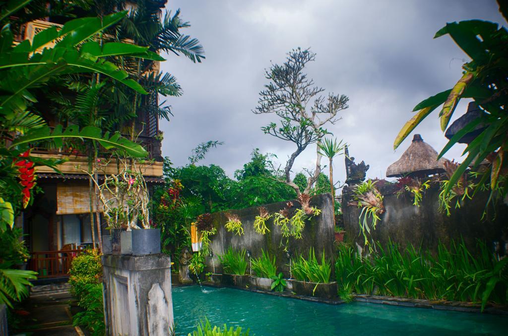 Apartamento Rumah Roda Ubud Exterior foto