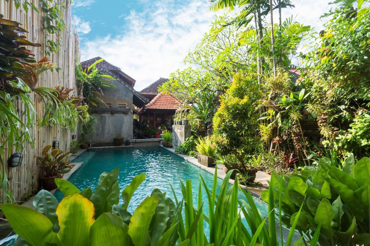 Apartamento Rumah Roda Ubud Exterior foto