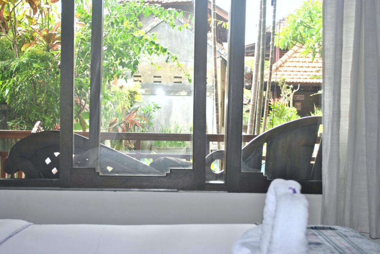 Apartamento Rumah Roda Ubud Exterior foto